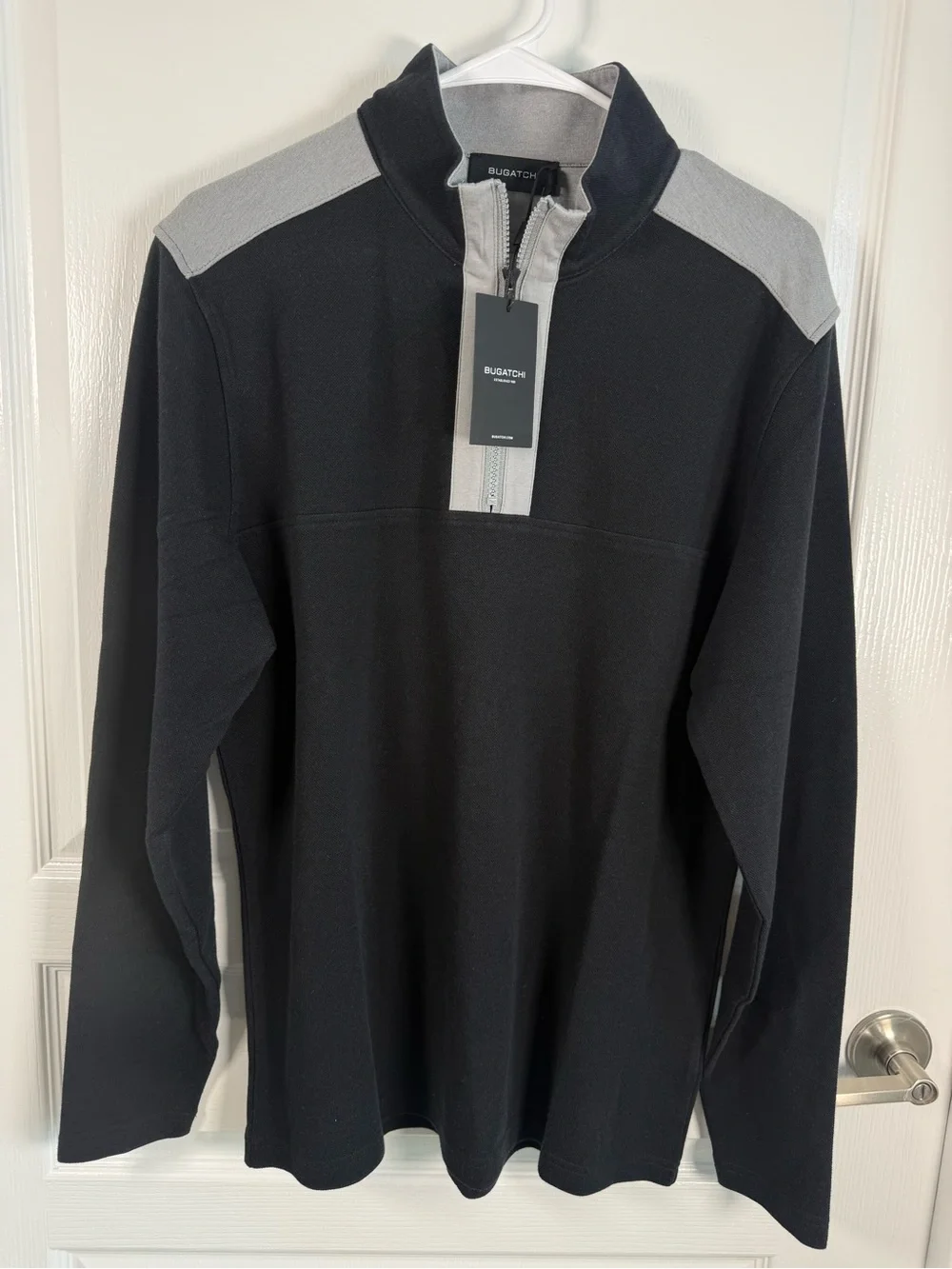 Bugatchi Men’s Black Zip-Up Pullover with Gray Accents size S